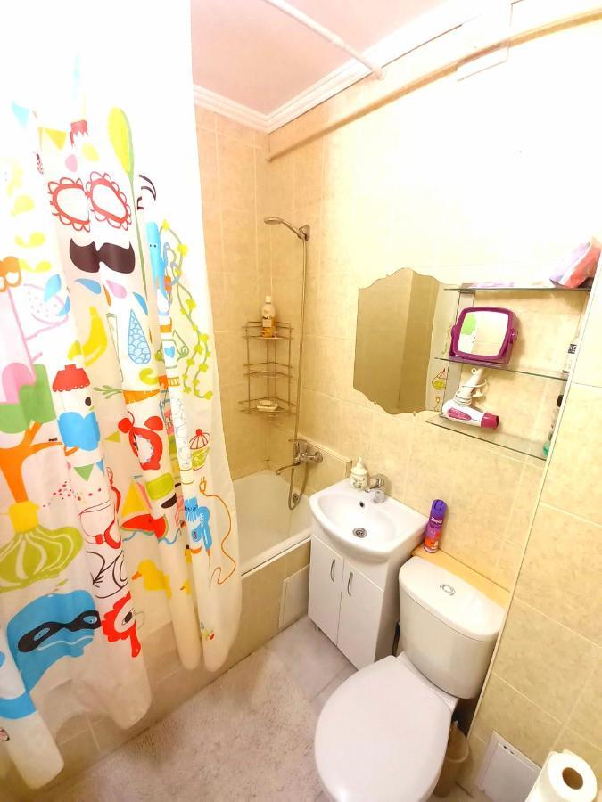 "В Центре Города" Квартира - "Downtown" Apartment アルマトイ エクステリア 写真